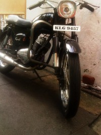 Black Vintage Bike rajdoot