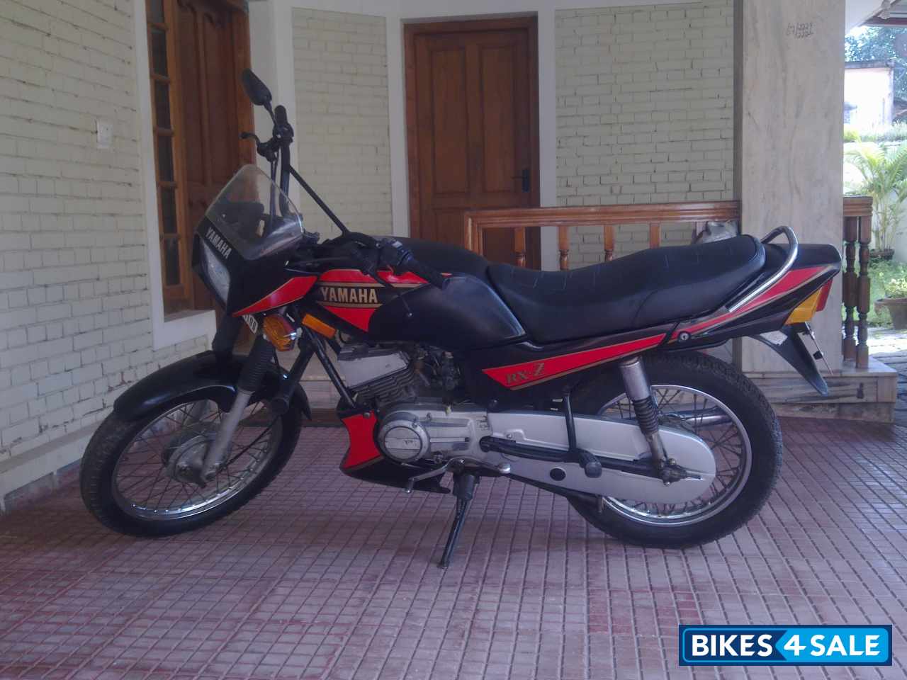 Black Yamaha RXZ Picture 1. Album ID is 54250. Bike located in ...