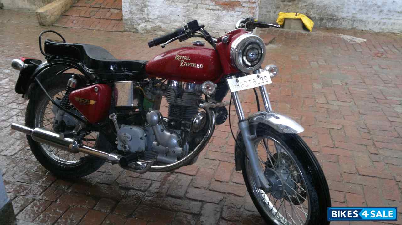 Red Royal Enfield Bullet Electra 5S