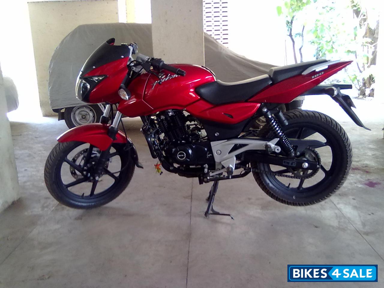 Red Bajaj Pulsar 180 DTSi Picture 1. Album ID is 55491. Bike located in ...