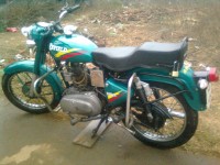 Black Bajaj Caliber 115