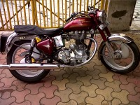 Maroon Royal Enfield Bullet Standard 350