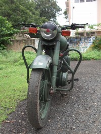 Military Green Royal Enfield Bullet Standard 350