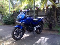 Blue Bajaj Pulsar 220 DTSi