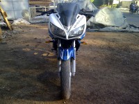 White/blue Limited Edition Yamaha Fazer