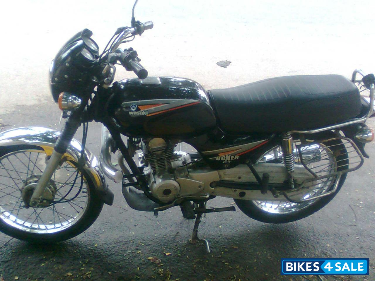 Black Bajaj Boxer CT Deluxe