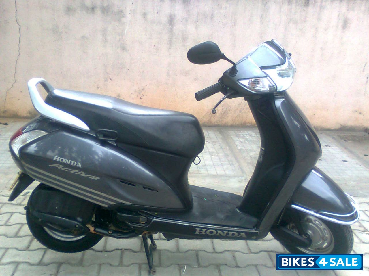 Grey Honda Activa