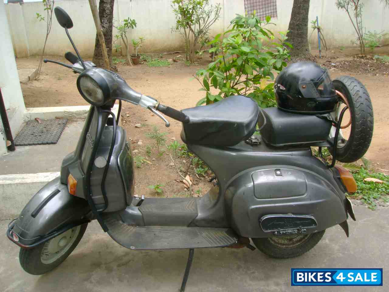 Metallic Grey Bajaj Chetak