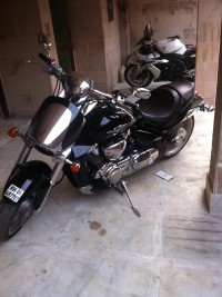 Black Suzuki Intruder M1800R