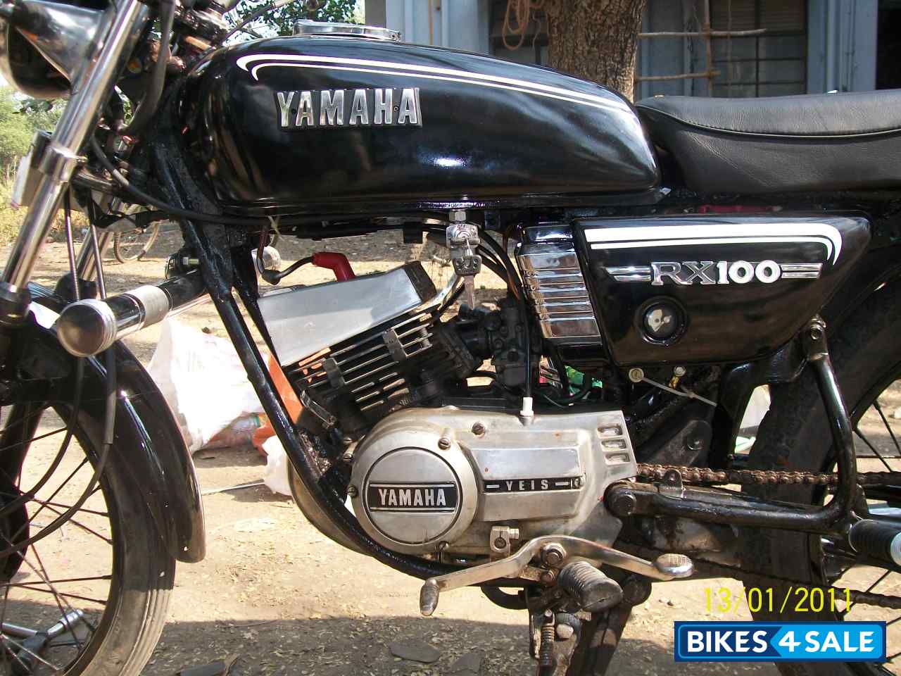 Black Yamaha RX 100