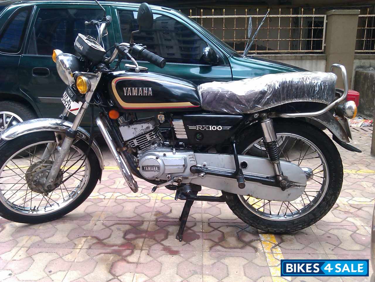 Black Yamaha RX 100