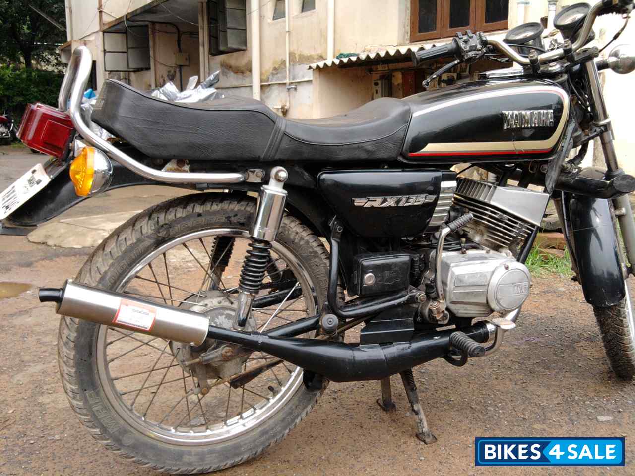 Original Black And Gold Yamaha RX 135 Original Black And Gold Yamaha RX 135