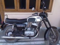 Black Ideal Jawa Yezdi Classic