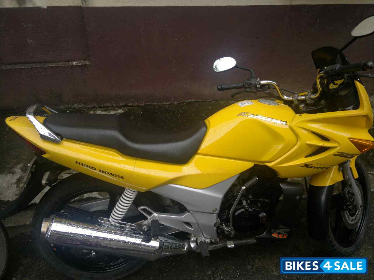 karizma r yellow colour