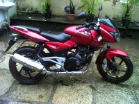 Red Bajaj Pulsar 200 DTSi