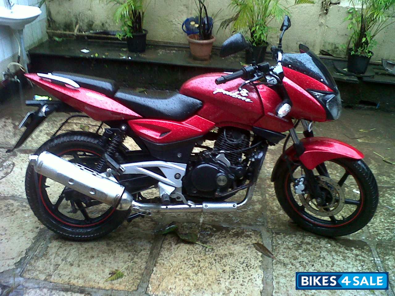 Red Bajaj Pulsar 200 DTSi