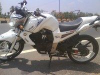 White( Modified) Yamaha FZ16