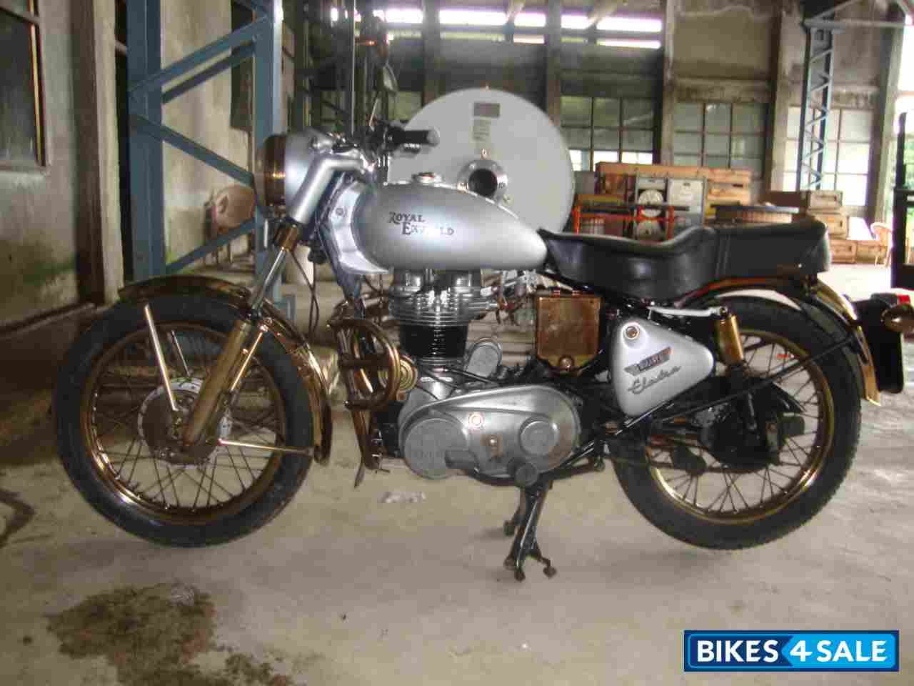 Silver Royal Enfield Bullet Electra Picture 5. Bike ID ...