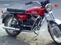 Red Yamaha RD 350