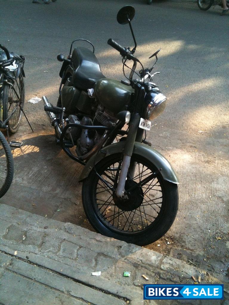 Military Green, Black Royal Enfield  classic 350