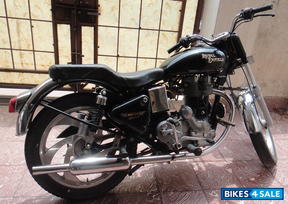 Black Royal Enfield Bullet Electra