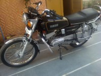 Black Yamaha RX 100