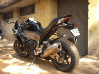 Black Suzuki GSX R1000