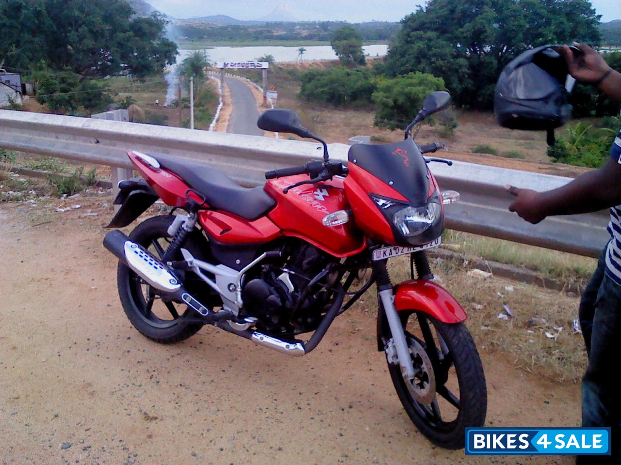 Magic Red Bajaj Pulsar 180 DTSi