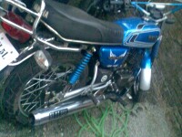 Blue Yamaha RX 135