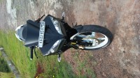 Black Yamaha YZF R15