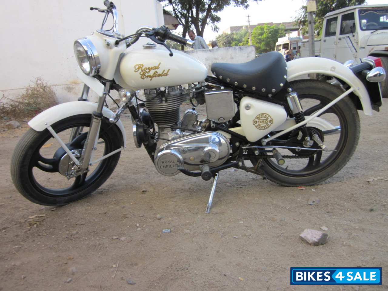 Skotia White Royal Enfield Bullet Electra