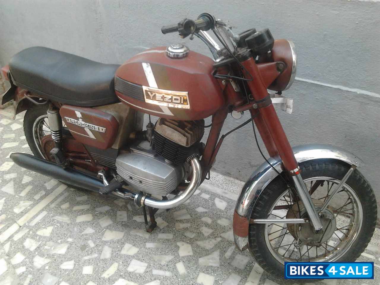 Ideal Jawa Yezdi RoadKing