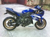 Blue Yamaha YZF R1