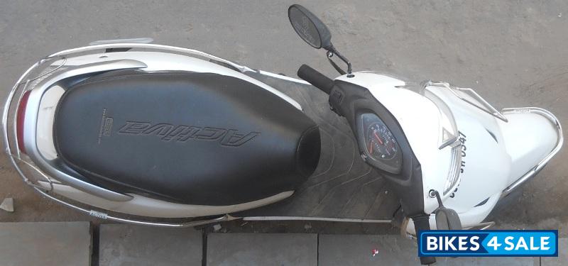 White Honda Activa