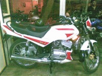 White Yamaha RXZ