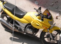 Yellow Hero Karizma