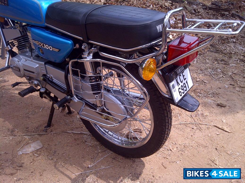 Metallic Blue Yamaha RX 100 Metallic Blue Yamaha RX 100