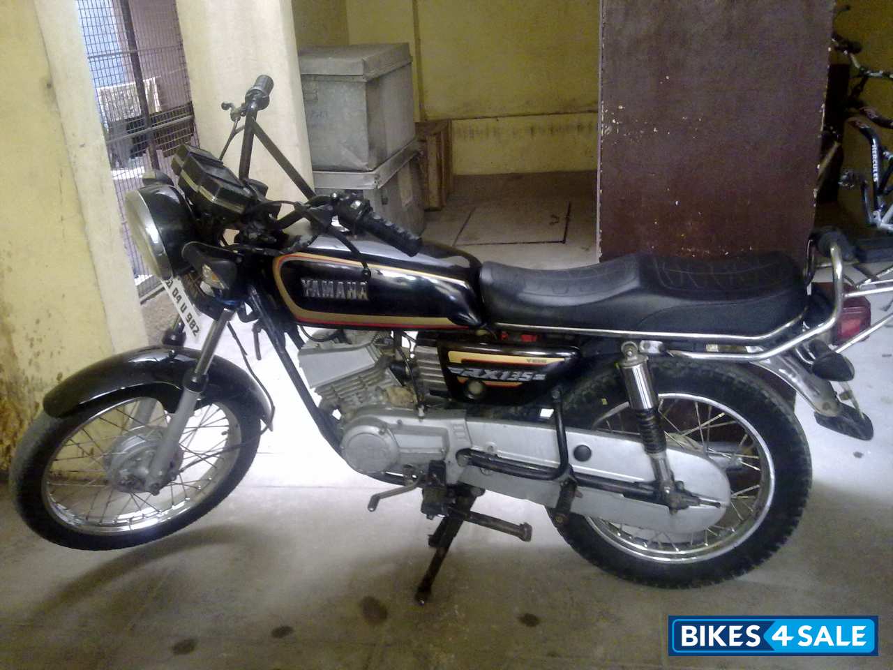 Black Yamaha RXG Picture 1. Bike ID 77161. Bike located in Bangalore ...