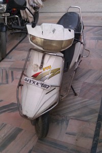 White TVS Scooty ES