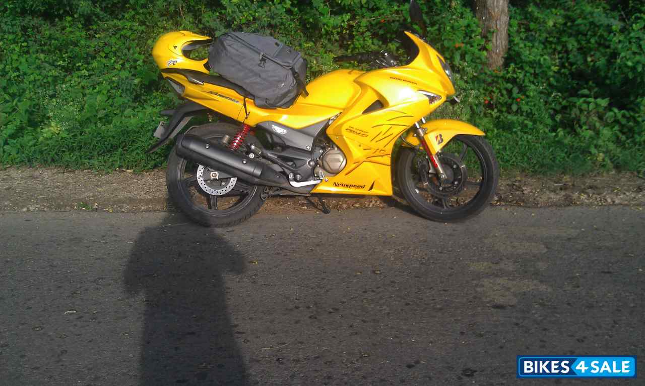 Moon Yellow Hero Karizma ZMR