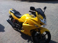 Yellow Hero Karizma ZMR