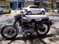 Alberto Green Royal Enfield Bullet Machismo A500