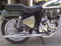 Alberto Green Royal Enfield Bullet Machismo A500