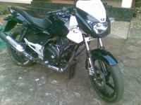 Black Bajaj Pulsar 150 DTSi