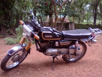 Blak Yamaha RX 135