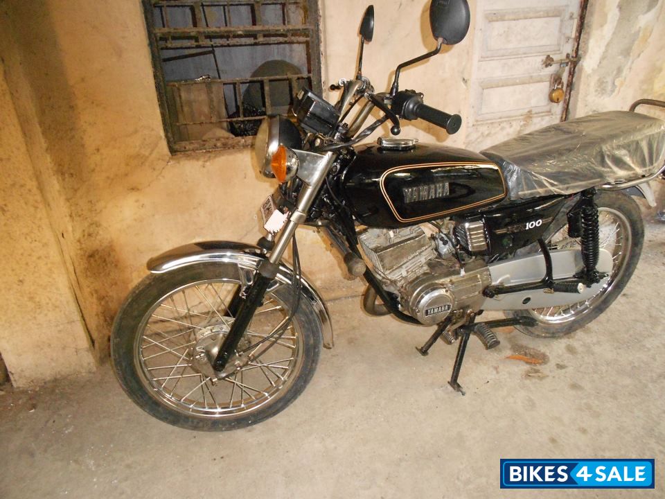 Used 1987 model Yamaha RX 100 for sale in Mumbai. ID 79972. Black ...