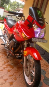 Red Hero Karizma R