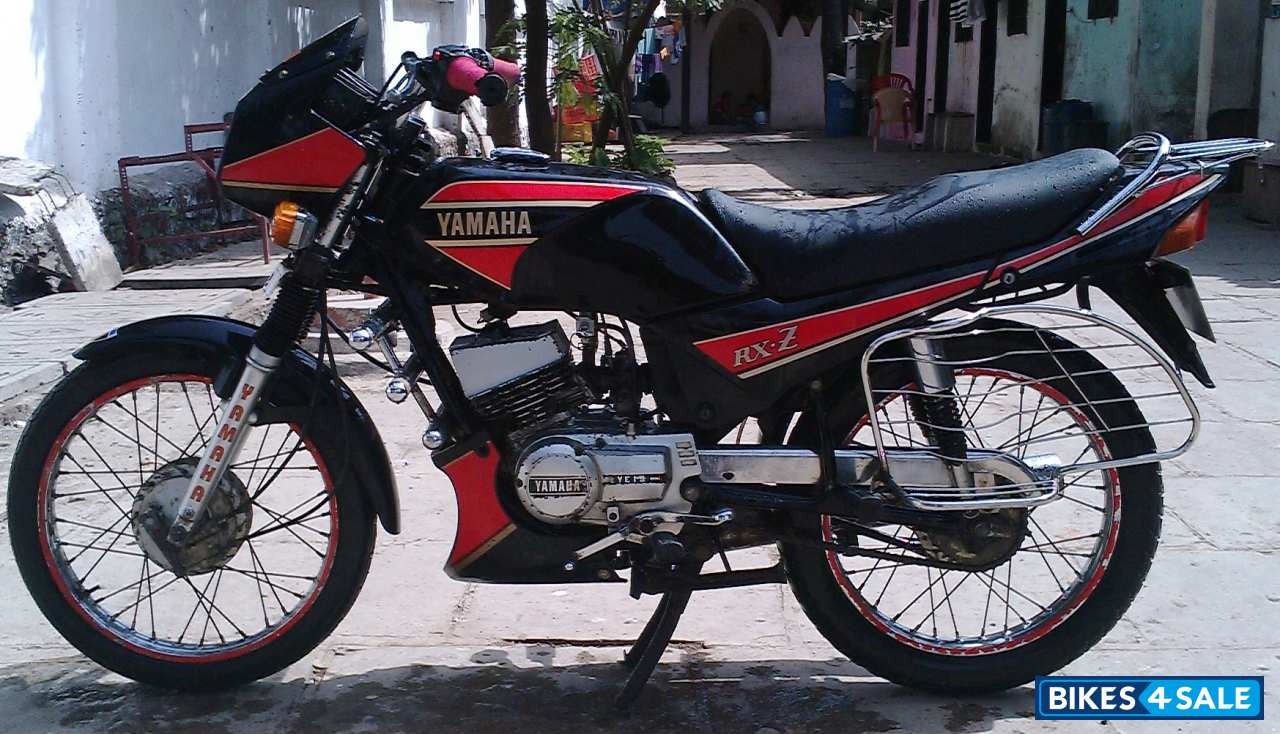 Black Yamaha RXZ