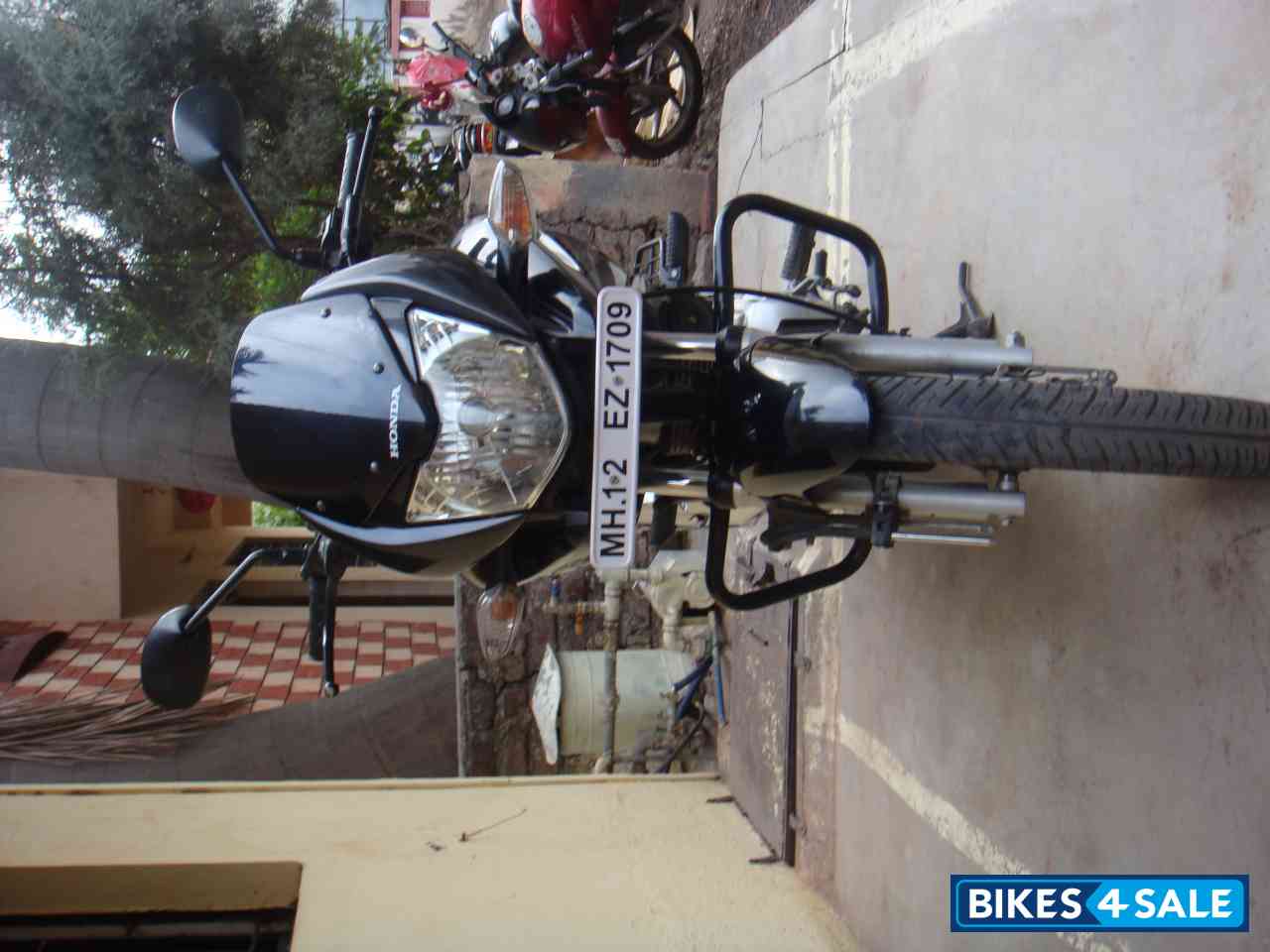 Black Honda CBF Stunner Black Honda CBF Stunner