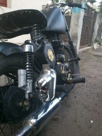 Black Royal Enfield Bullet Standard 350